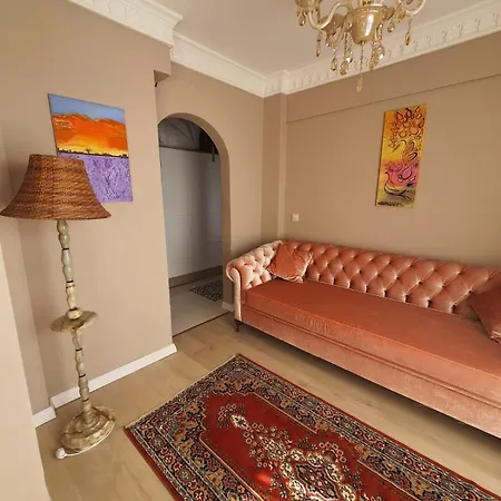 Sea View Flat - Includes Turkish Bath In Old Town.